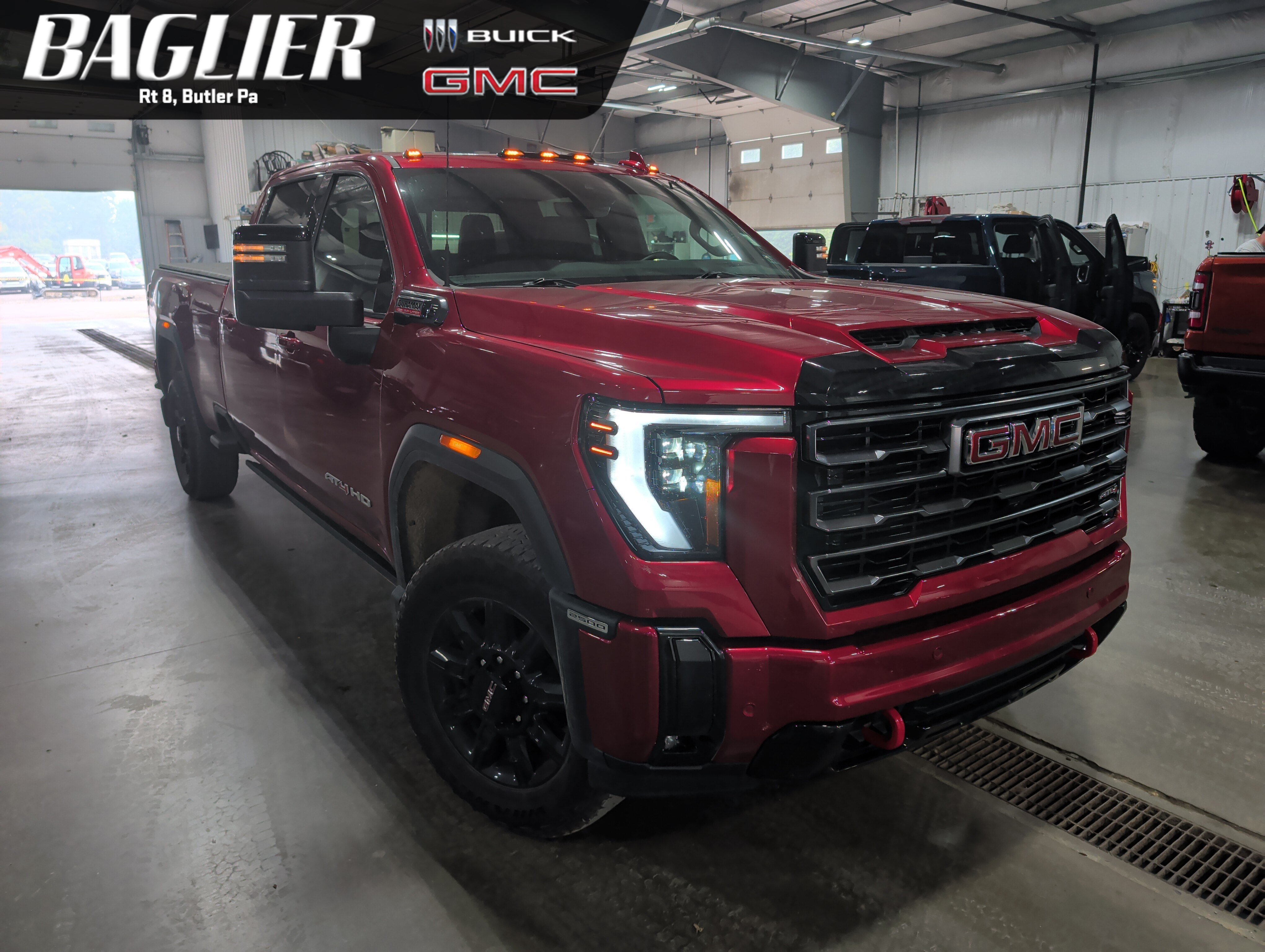 Used 2025 GMC Sierra 2500 AT4 w/ AT4 Premium Plus Package AWD/4WD video 1
