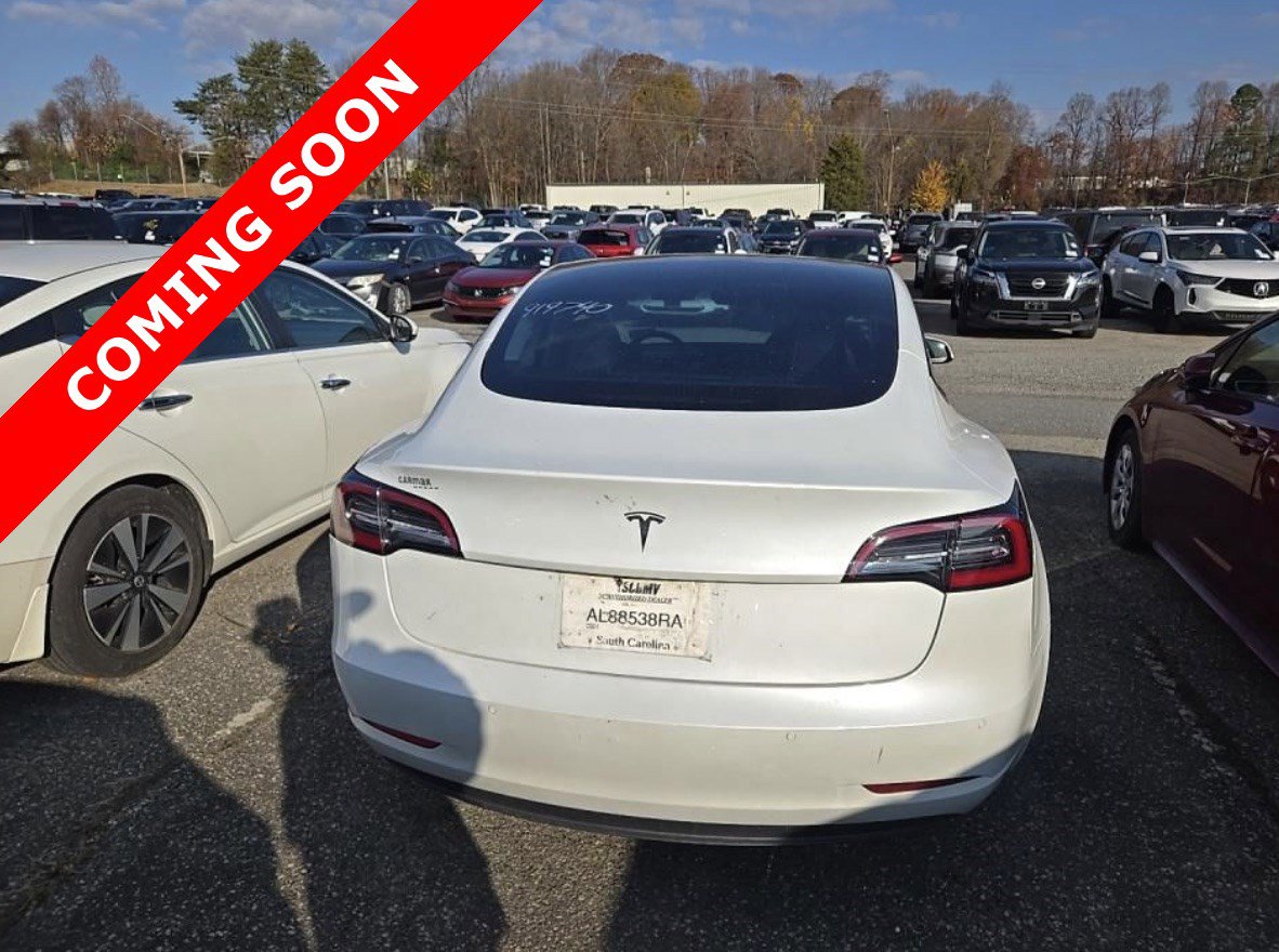 Used 2021 Tesla Model 3 Standard Range Plus image 4