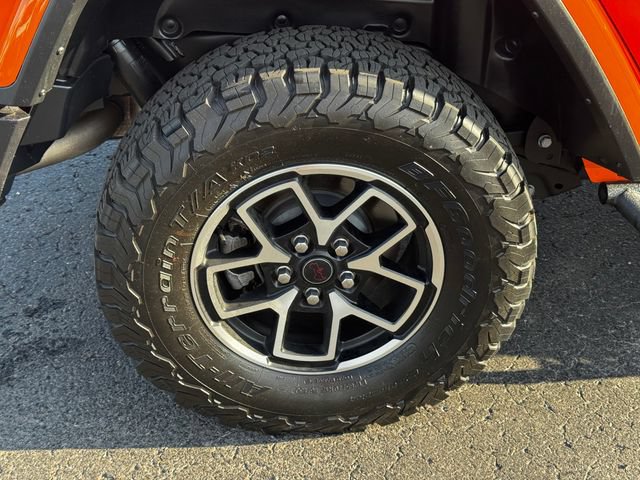 Certified 2025 Jeep Wrangler Unlimited Rubicon w/ Convenience Group AWD/4WD image 12