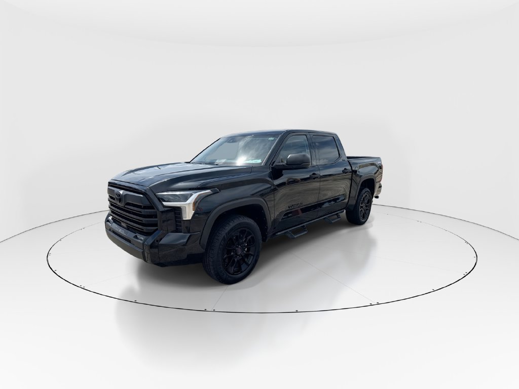 Used 2023 Toyota Tundra SR5 AWD/4WD image 4
