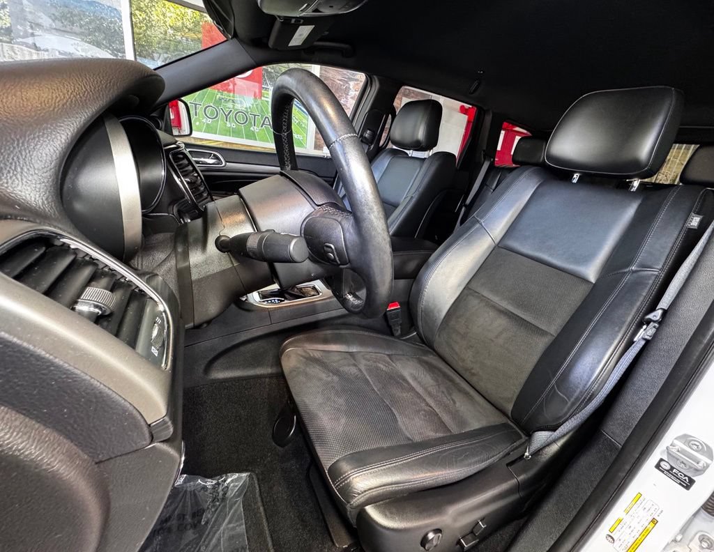 Used 2021 Jeep Grand Cherokee Laredo X AWD/4WD image 18