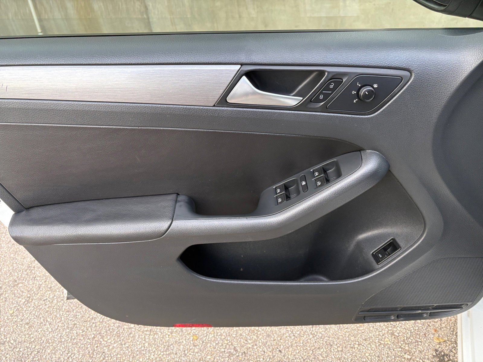 Used 2016 Volkswagen Jetta Sport image 24