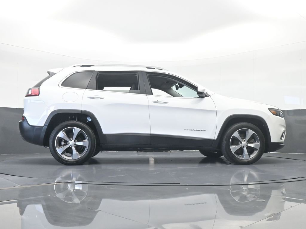 Used 2019 Jeep Cherokee Limited image 60