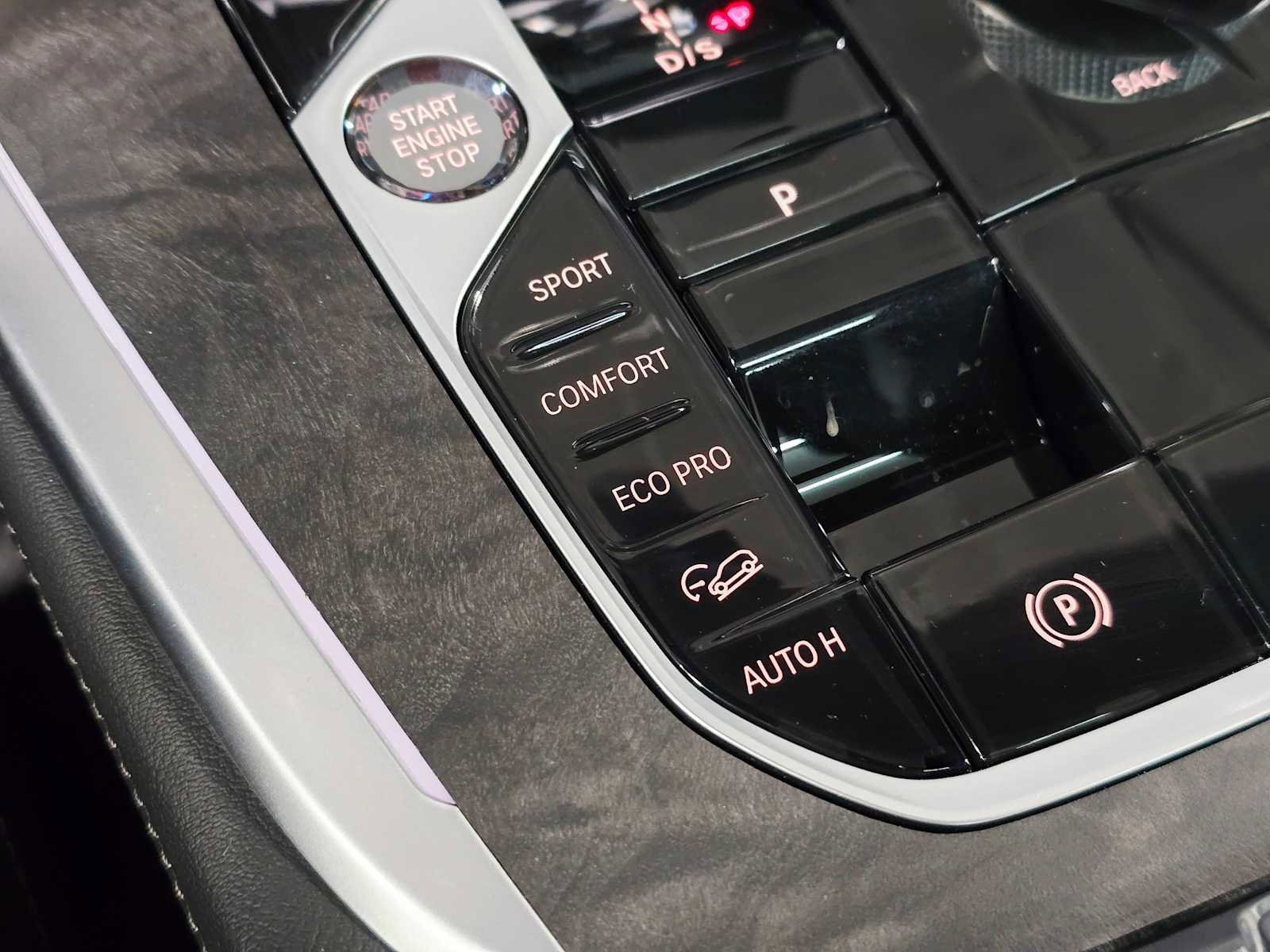 New 2026 BMW X7 xDrive40i w/ Executive Package image 17