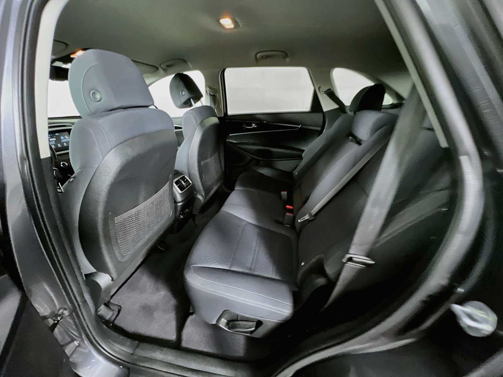 Used 2017 Kia Sorento AWD w/ LX Convenience Package image 24