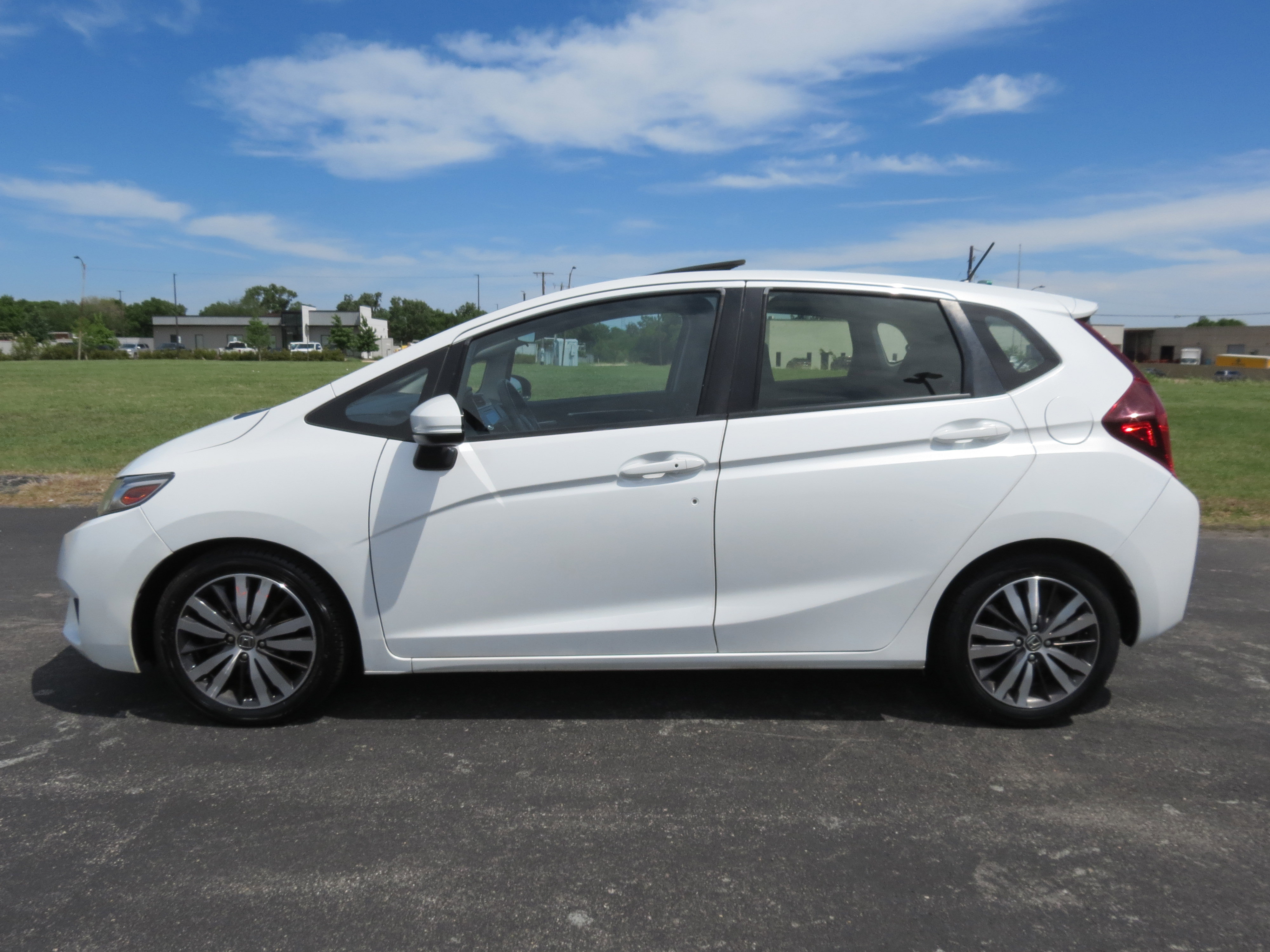 Used 2016 Honda Fit EX image 3
