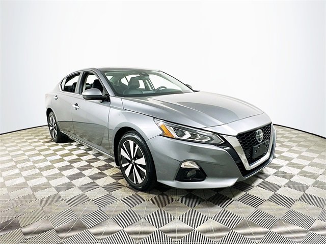 Used 2022 Nissan Altima 2.5 SL