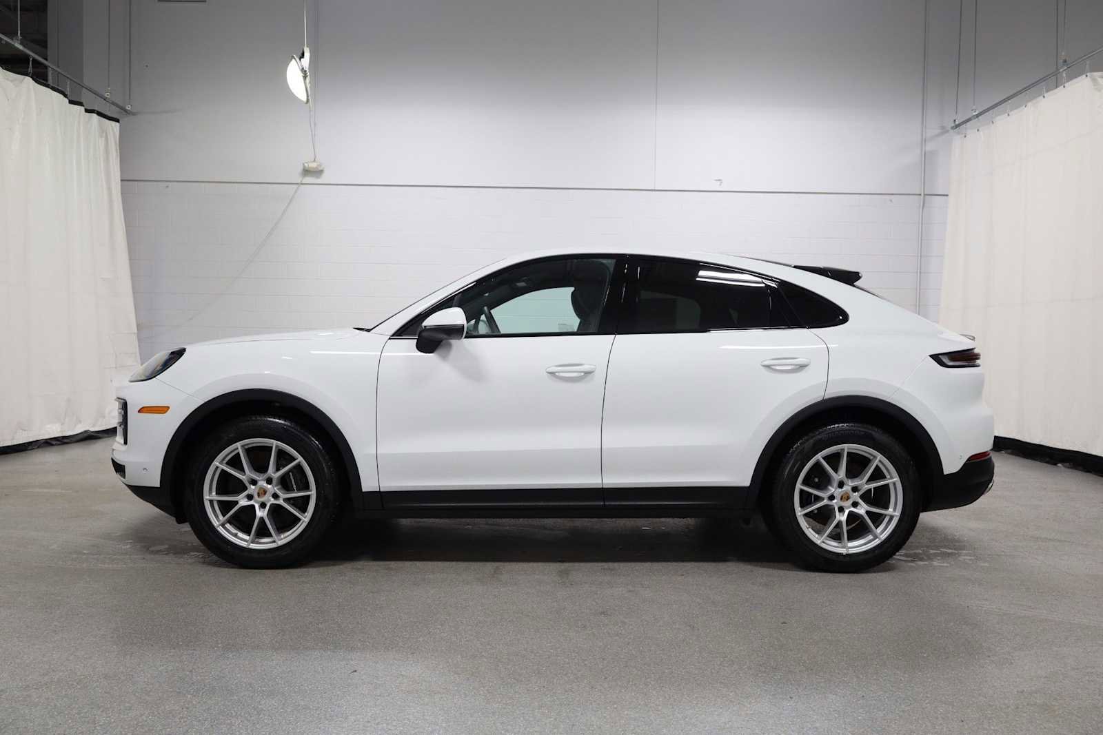 New 2026 Porsche Cayenne Coupe AWD/4WD video 2