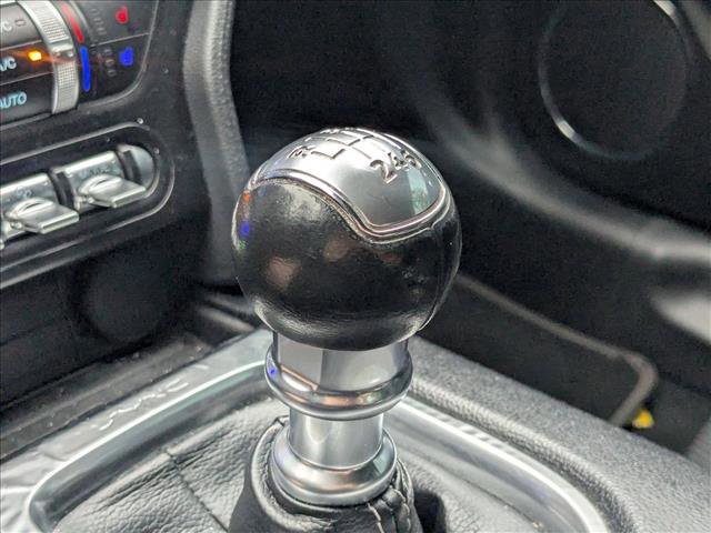 Used 2021 Ford Mustang GT Premium w/ Equipment Group 401A RWD image 8