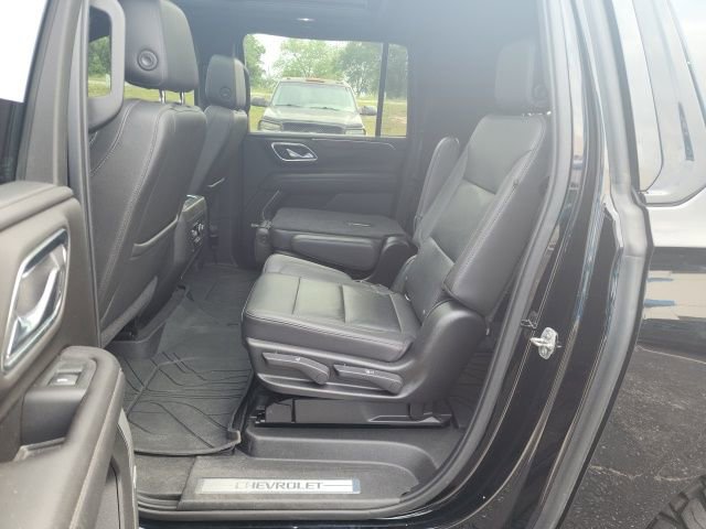 Used 2021 Chevrolet Suburban Z71 w/ Z71 Signature Package AWD/4WD image 20