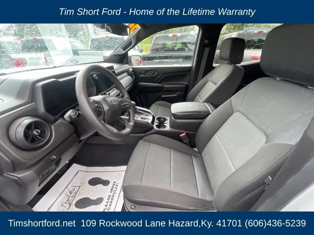 Used 2024 Chevrolet Colorado Trail Boss w/ Technology Package AWD/4WD image 10