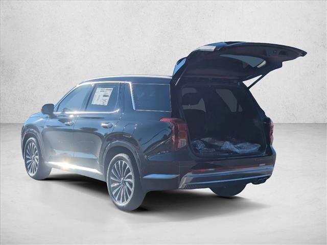 Used 2025 Hyundai Palisade Calligraphy image 2