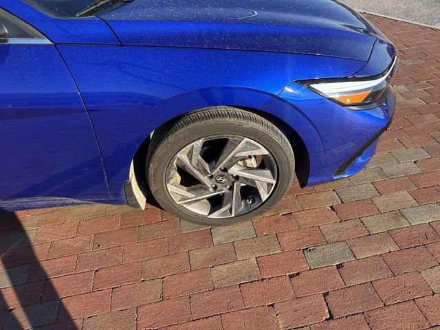 Used 2024 Hyundai Elantra SEL w/ Convenience Package image 17