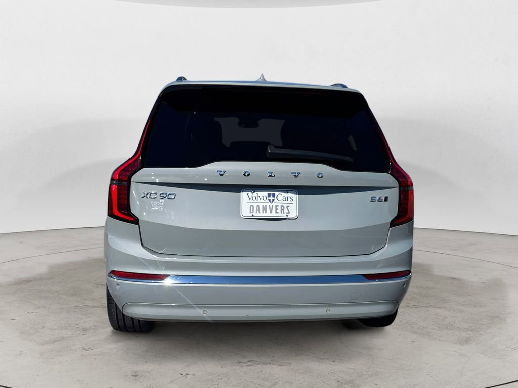 Certified 2025 Volvo XC90 B6 Plus image 4