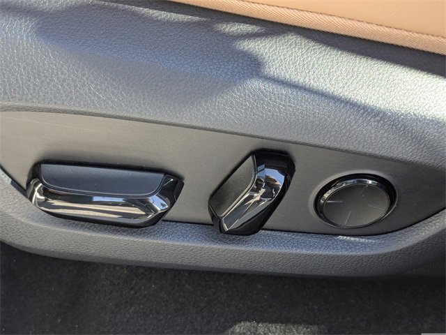 Used 2025 Lexus NX 300h AWD w/ Luxury Package image 21