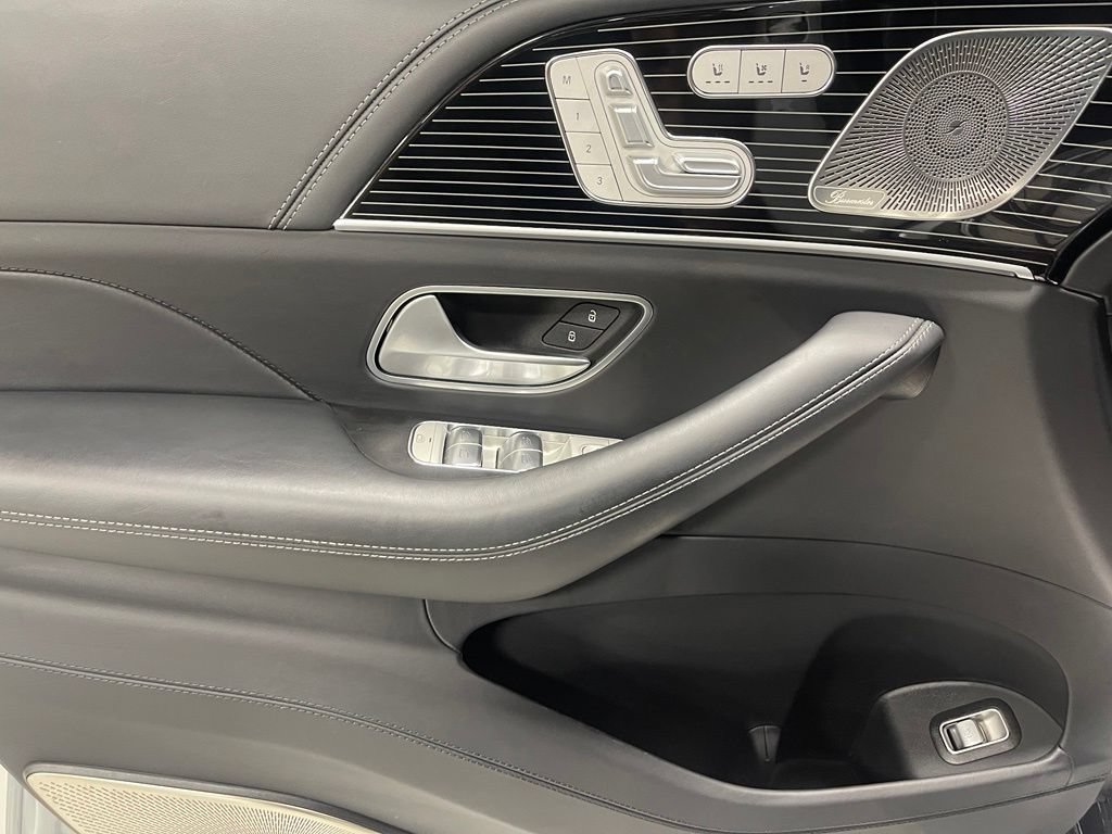 Certified 2024 Mercedes-Benz Maybach GLS 600 4MATIC image 18