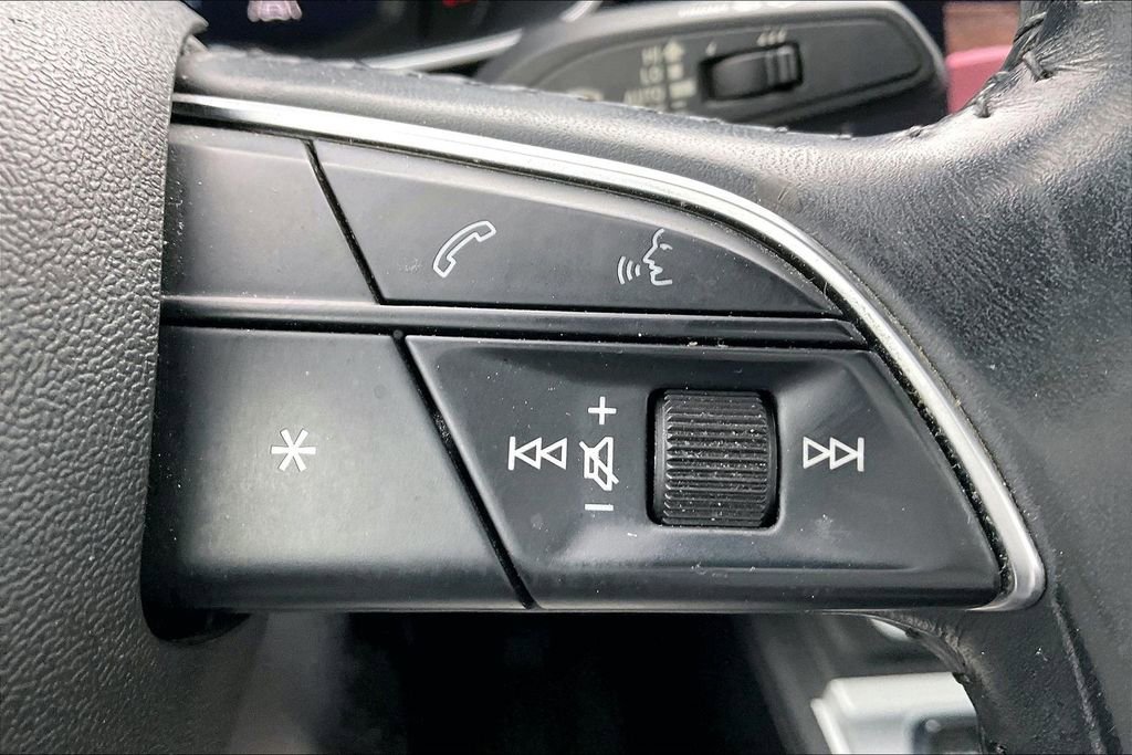 Used 2020 Audi Q3 2.0T Premium Plus w/ Premium Plus Package image 15