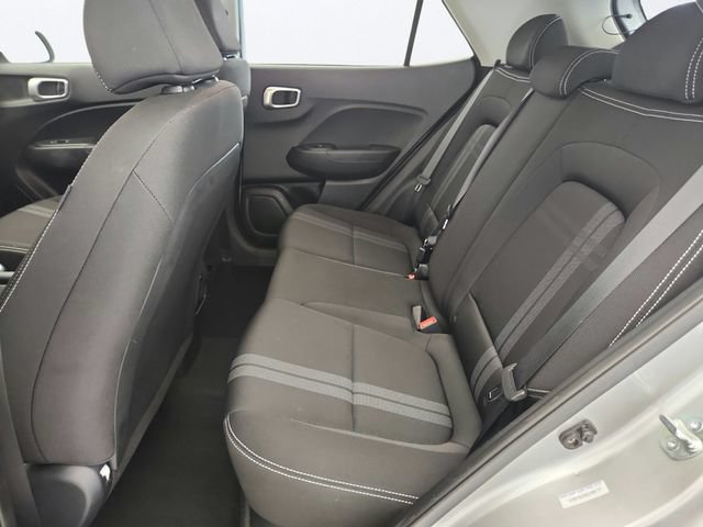 Used 2025 Hyundai Venue SEL FWD image 23