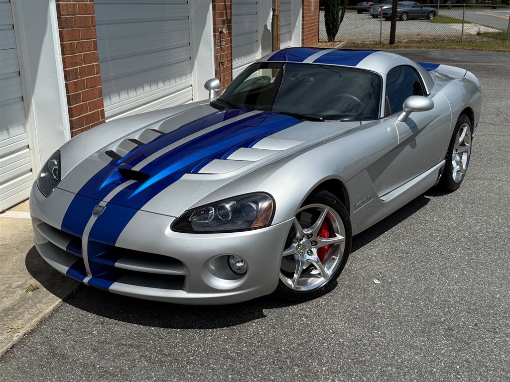 Used 2010 Dodge Viper SRT-10 w/ Protection Group image 7