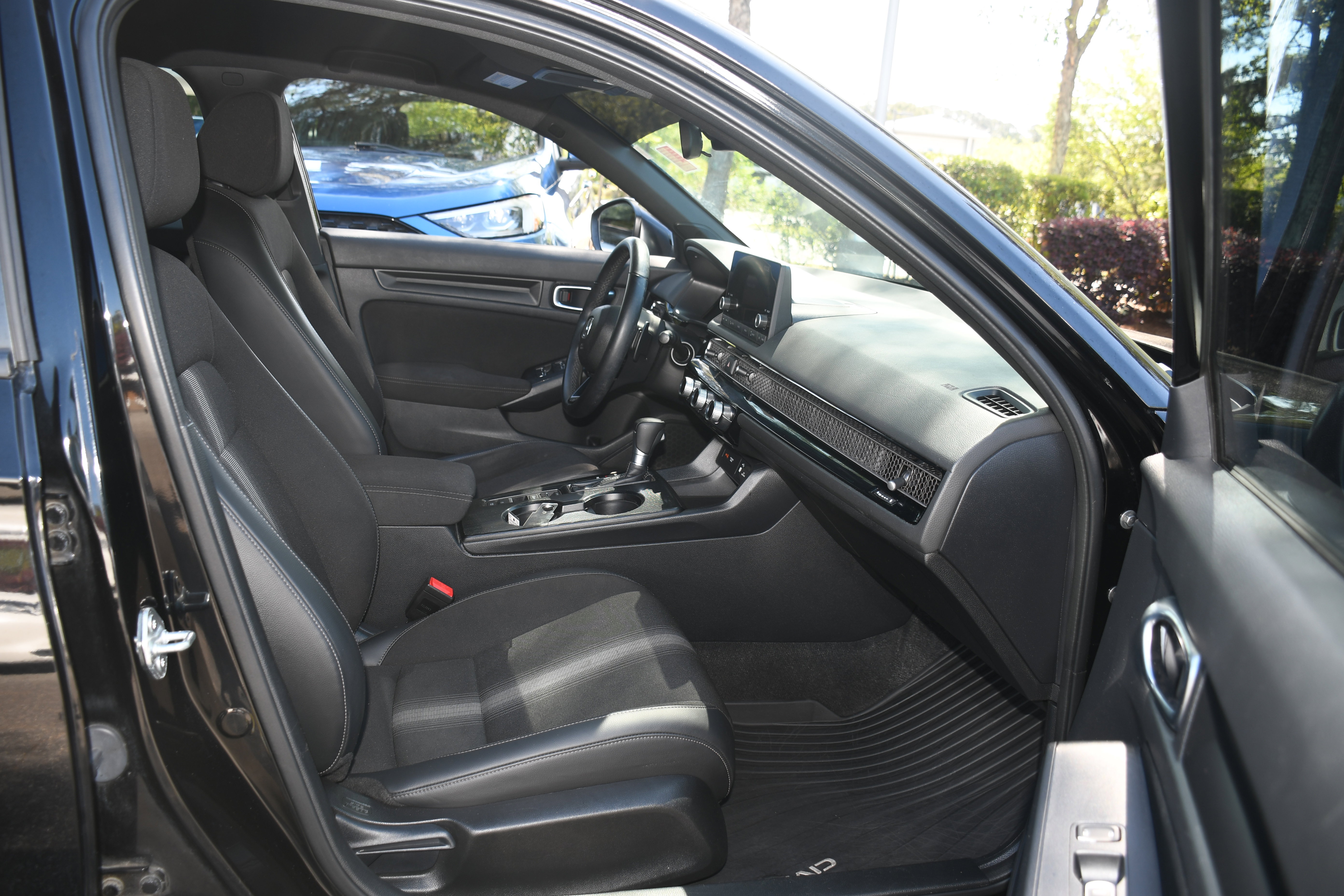 Used 2023 Honda Civic Sport image 19