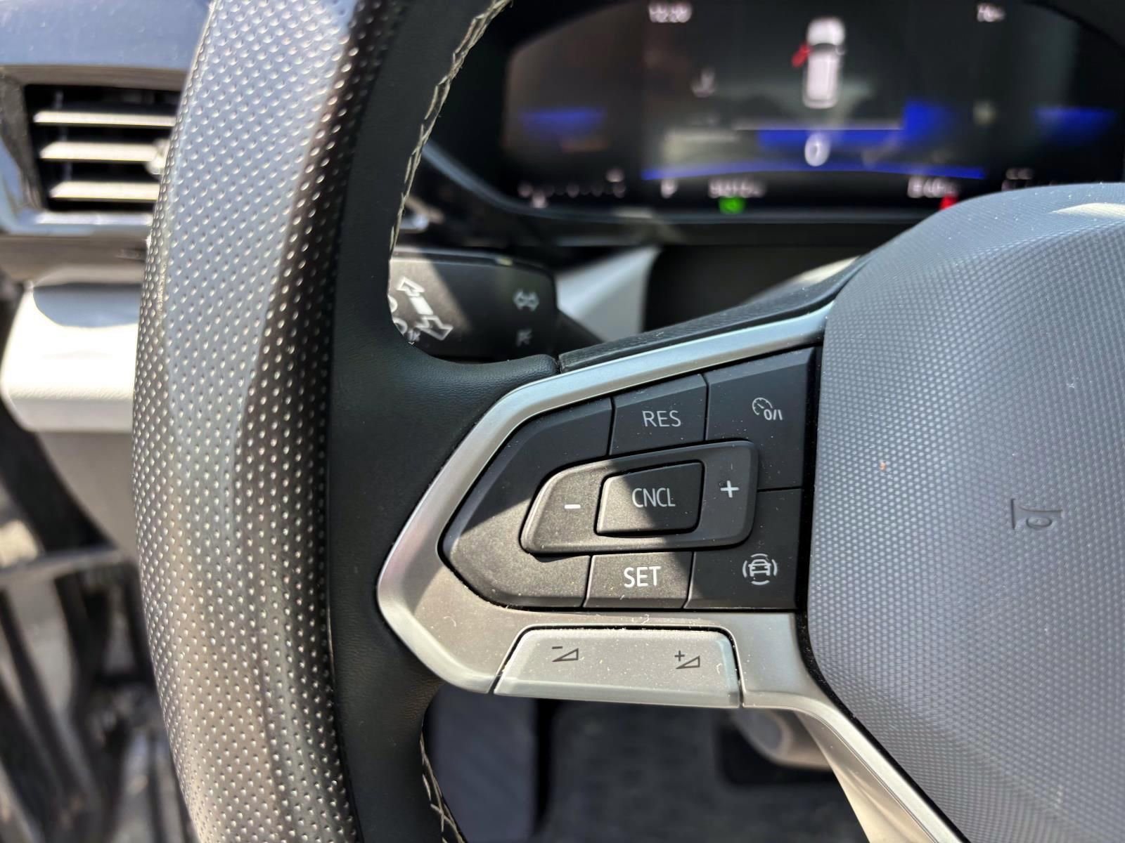 Certified 2023 Volkswagen Taos S FWD image 17