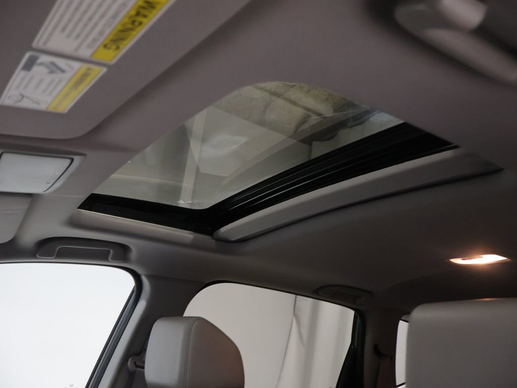 Used 2022 Honda CR-V Touring image 32