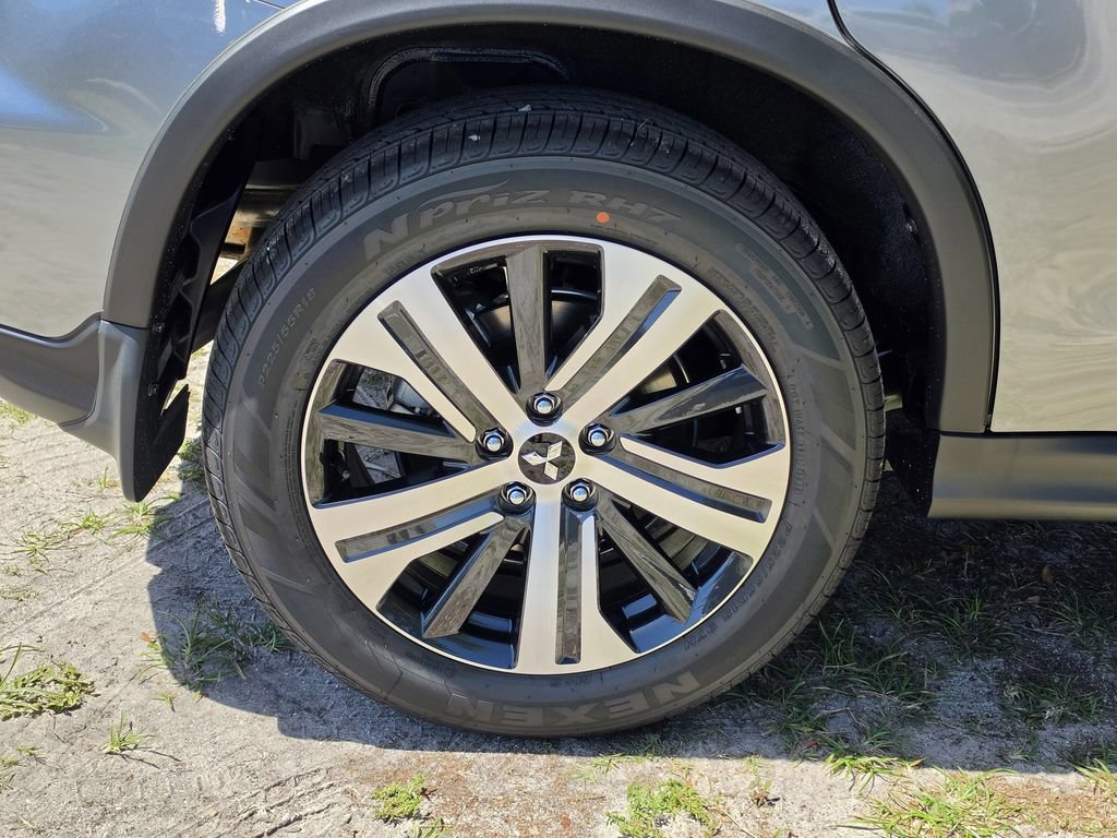 New 2026 Mitsubishi Outlander Sport ES AWD/4WD image 5