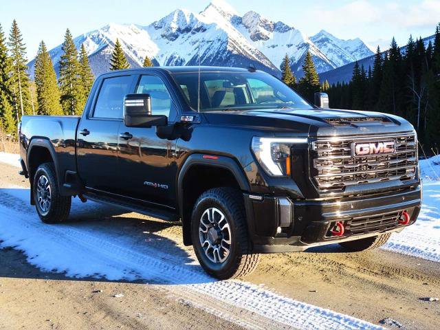 Used 2024 GMC Sierra 2500 AT4 image 8