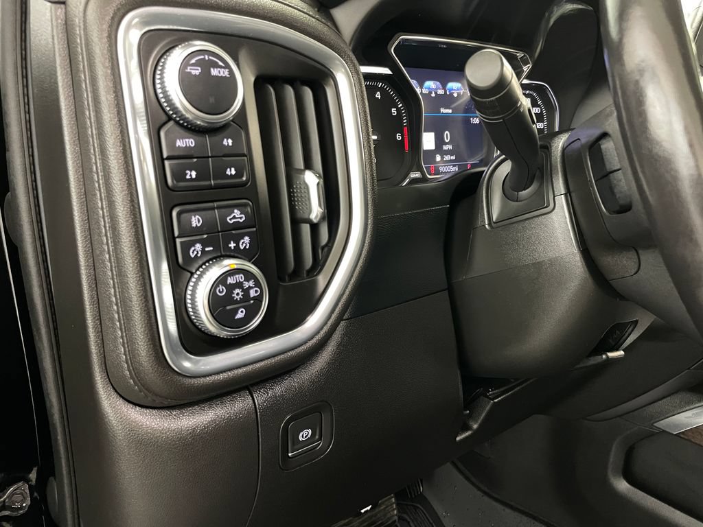Certified 2022 GMC Sierra 1500 Denali w/ Denali Premium Package AWD/4WD image 33