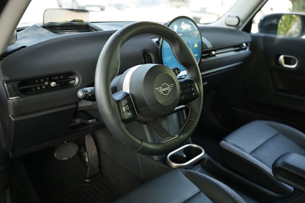 Used 2025 MINI Cooper S FWD image 19