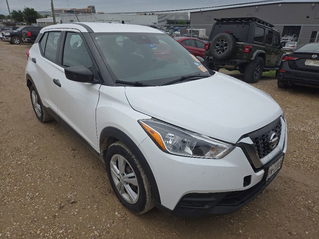 Used 2020 Nissan Kicks S FWD image 4