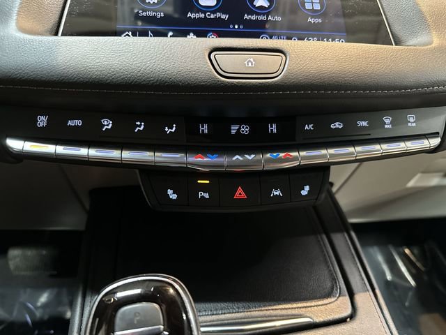 Used 2023 Cadillac XT4 Luxury w/ Cold Weather Package image 20
