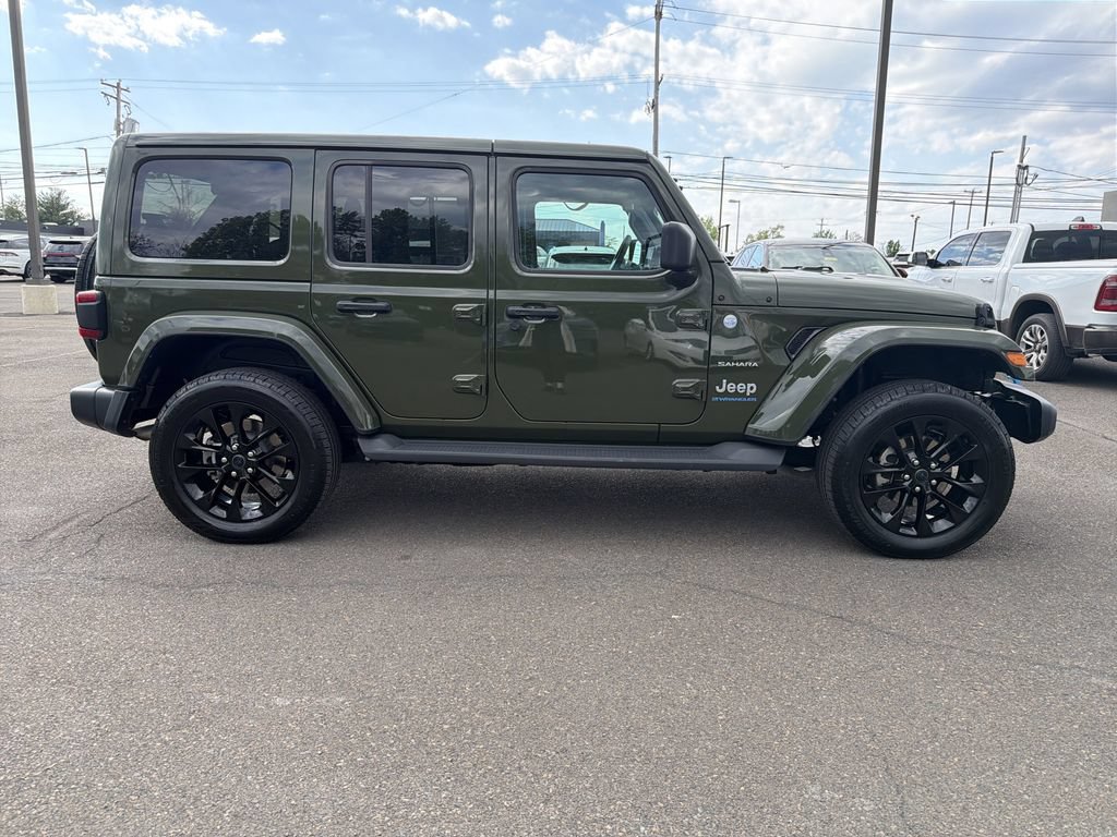 Used 2024 Jeep Wrangler Unlimited Sahara w/ Safety Group AWD/4WD image 7