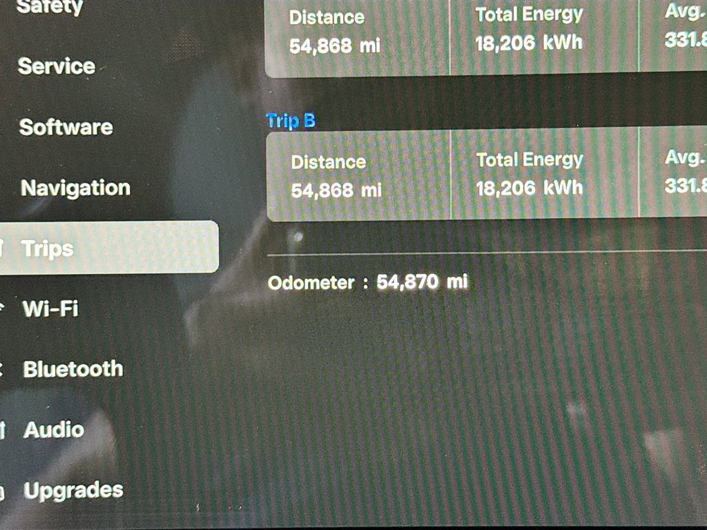 Used 2022 Tesla Model X Plaid image 11