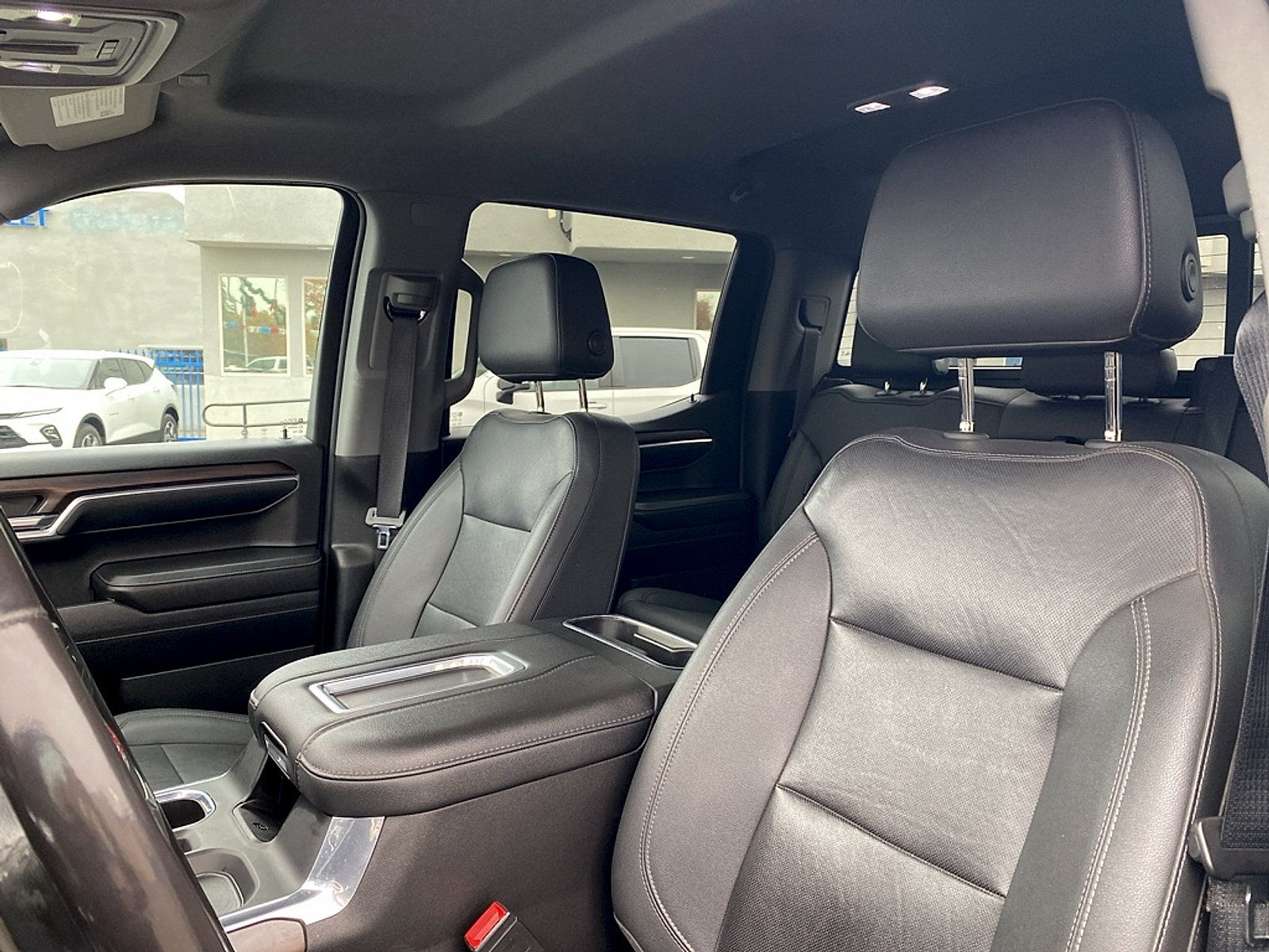 Used 2022 GMC Sierra 1500 SLT w/ SLT Premium Plus Package AWD/4WD image 23