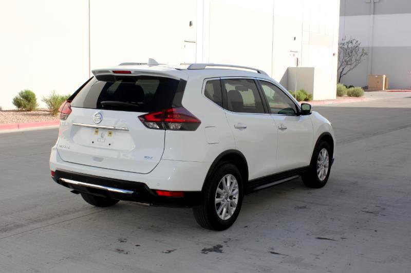 Used 2020 Nissan Rogue SV image 5