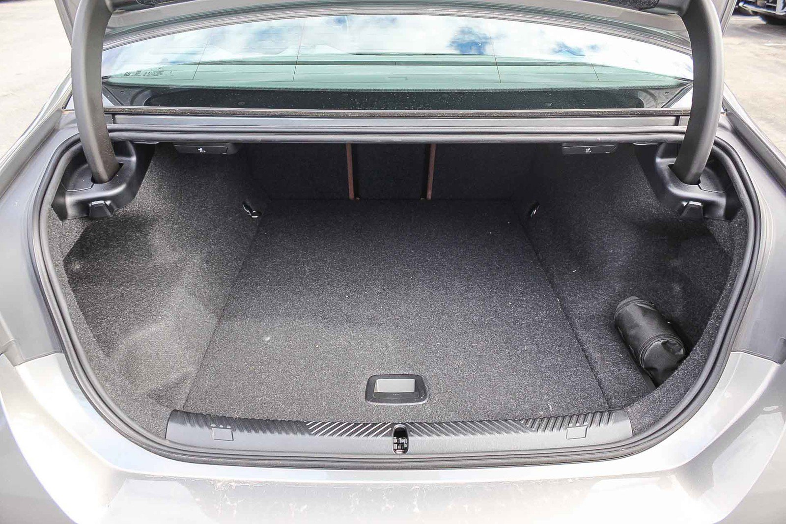 Used 2025 BMW i5 xDrive40 image 26