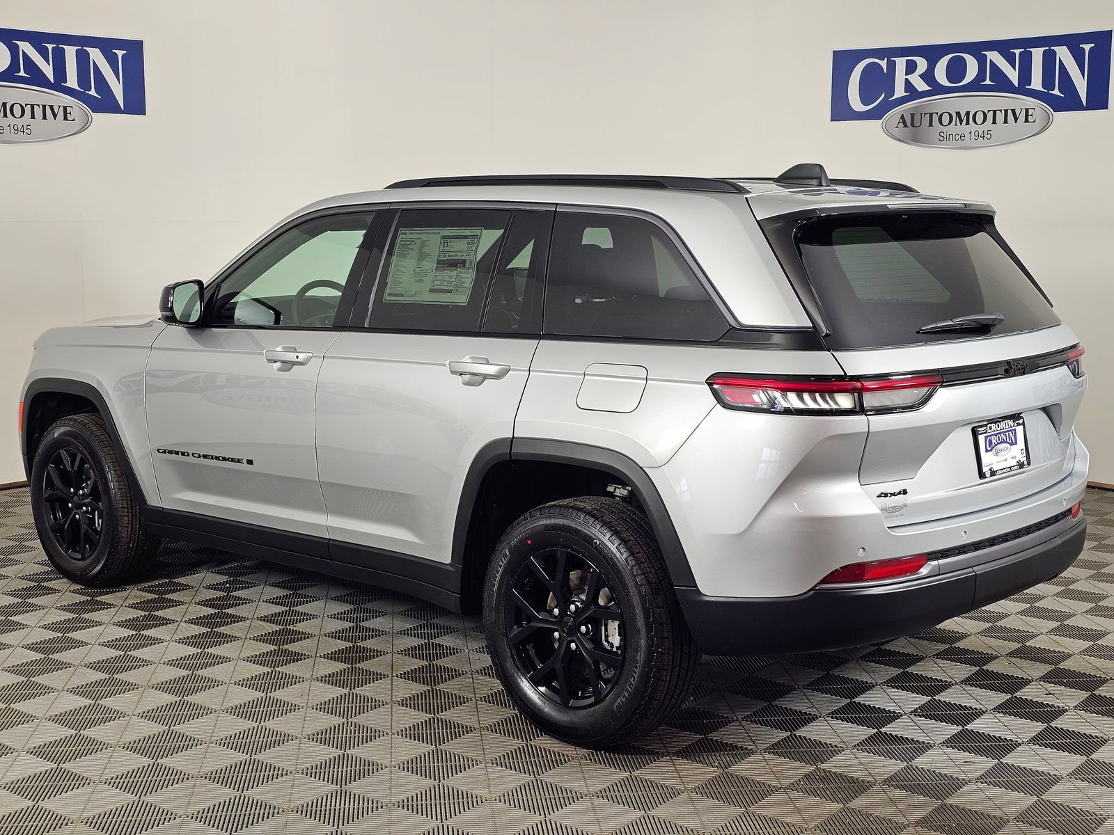 New 2026 Jeep Grand Cherokee Altitude AWD/4WD image 3