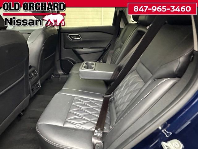 Used 2024 Nissan Rogue Platinum w/ Platinum Premium Package image 11