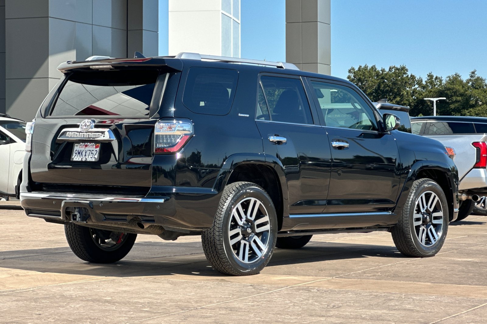 Certified 2024 Toyota 4Runner Limited AWD/4WD image 4