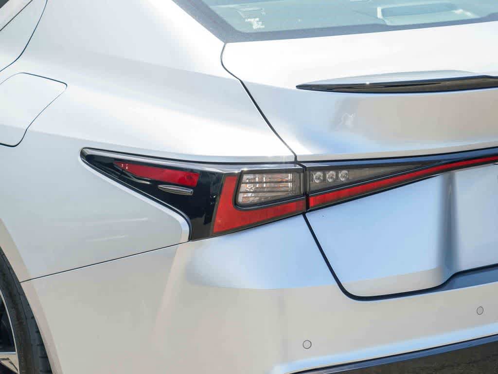 Used 2022 Lexus IS 350 F Sport w/ Accessory Package RWD image 7
