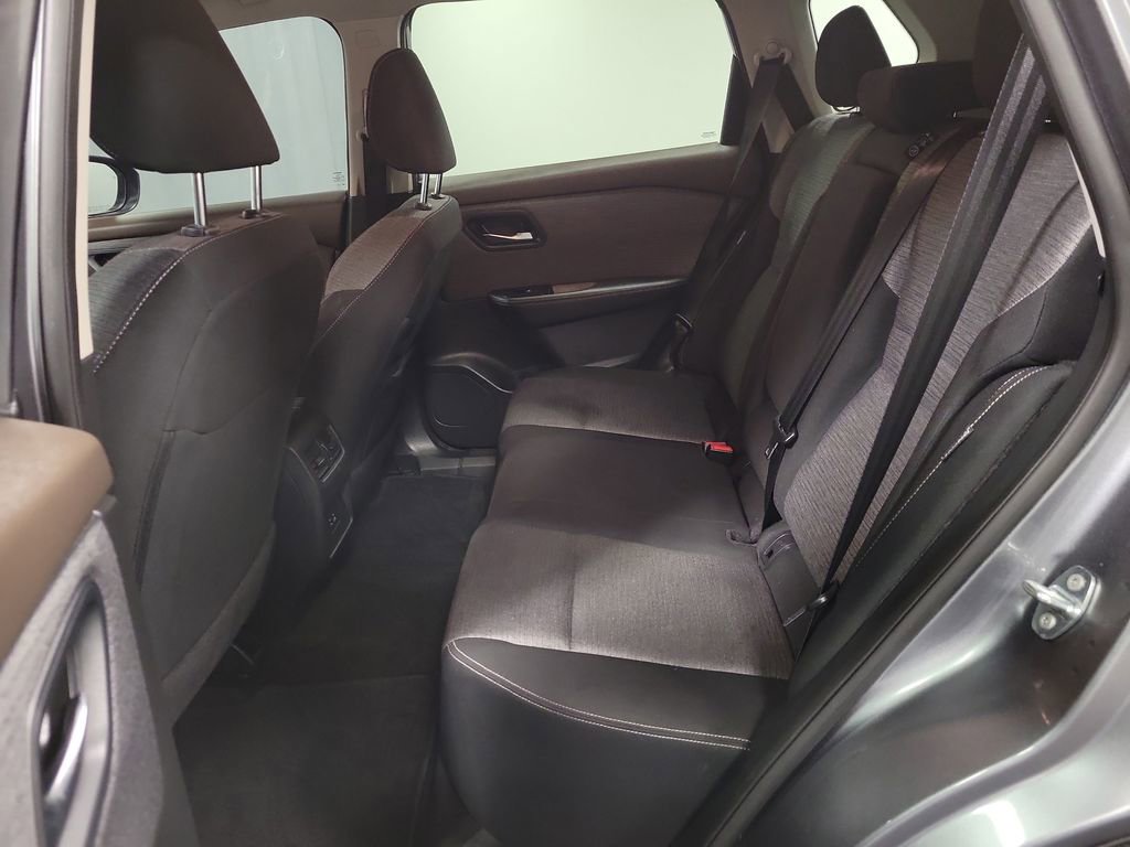 Used 2023 Nissan Rogue SV image 24