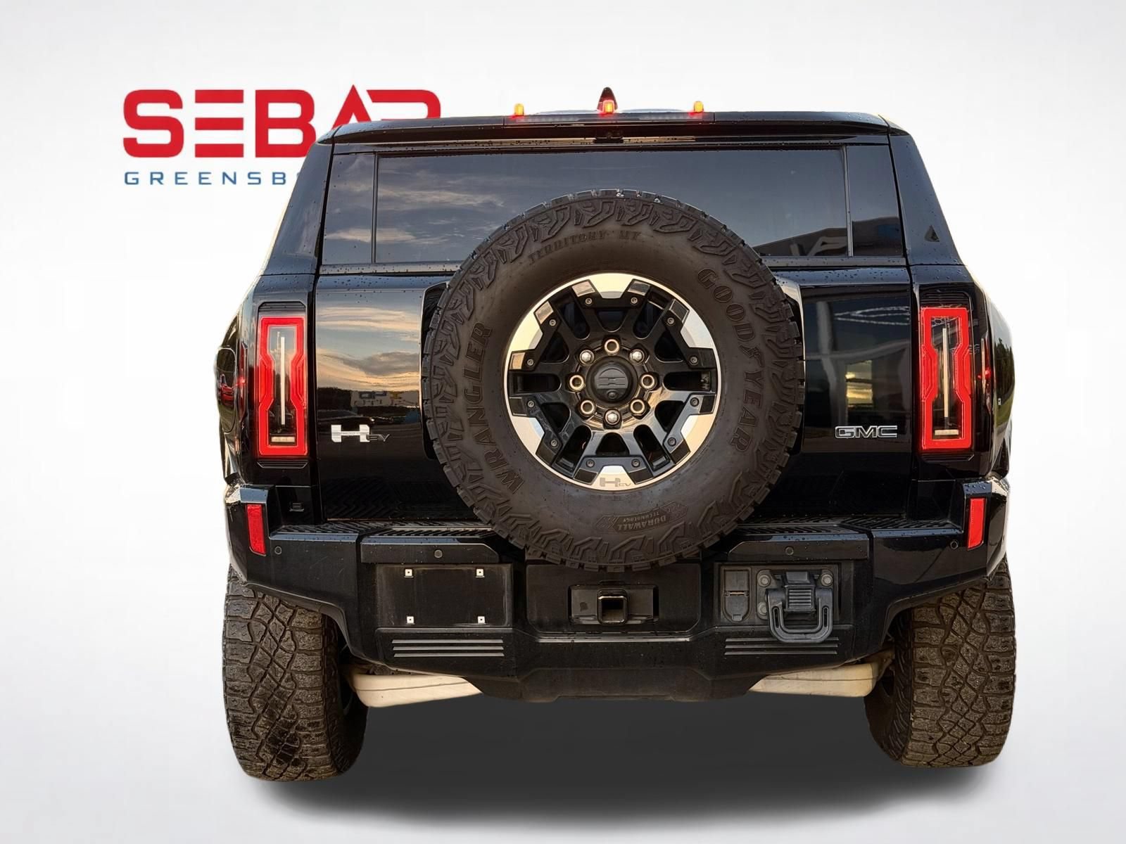 Used 2024 GMC Hummer EV 2X w/ Extreme Off-Road Package AWD/4WD image 16