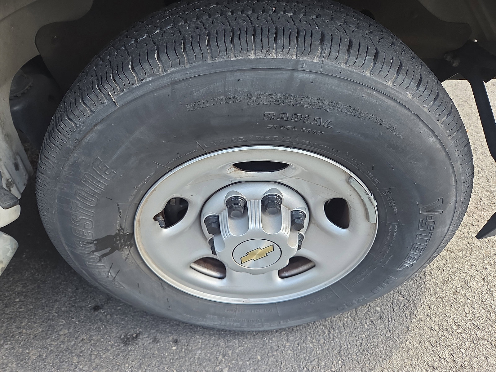 Used 2024 Chevrolet Express 2500 Work Van w/ Driver Convenience Package image 9