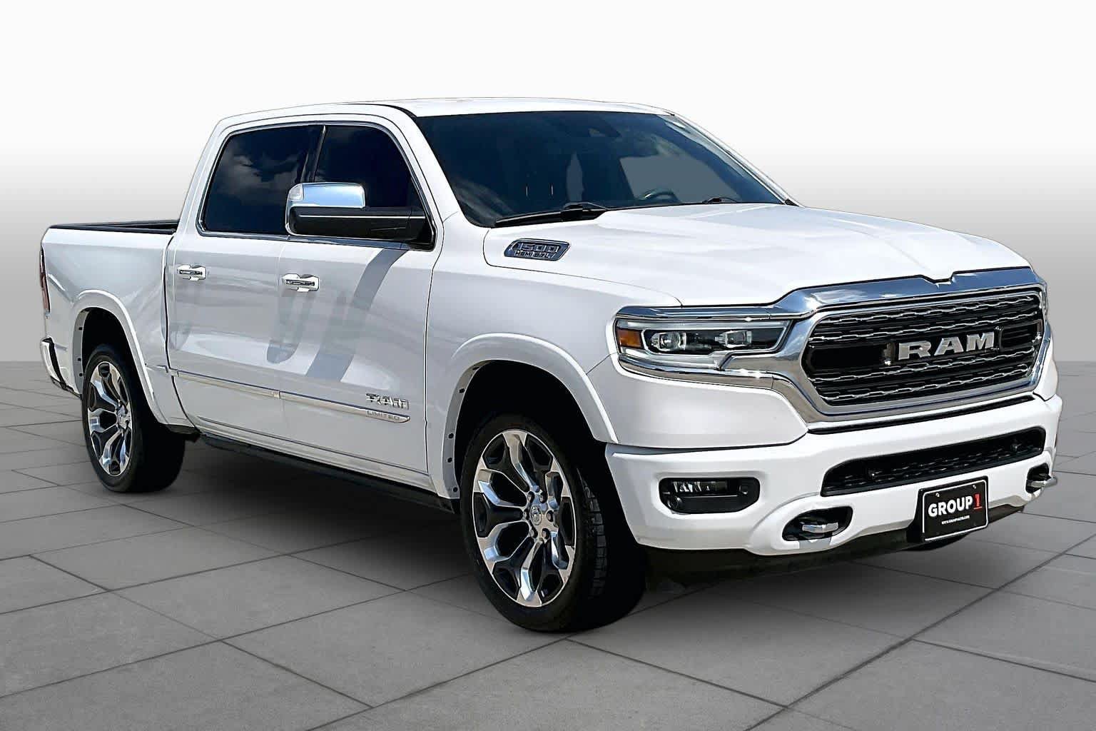 Used 2019 RAM 1500 Limited RWD image 2