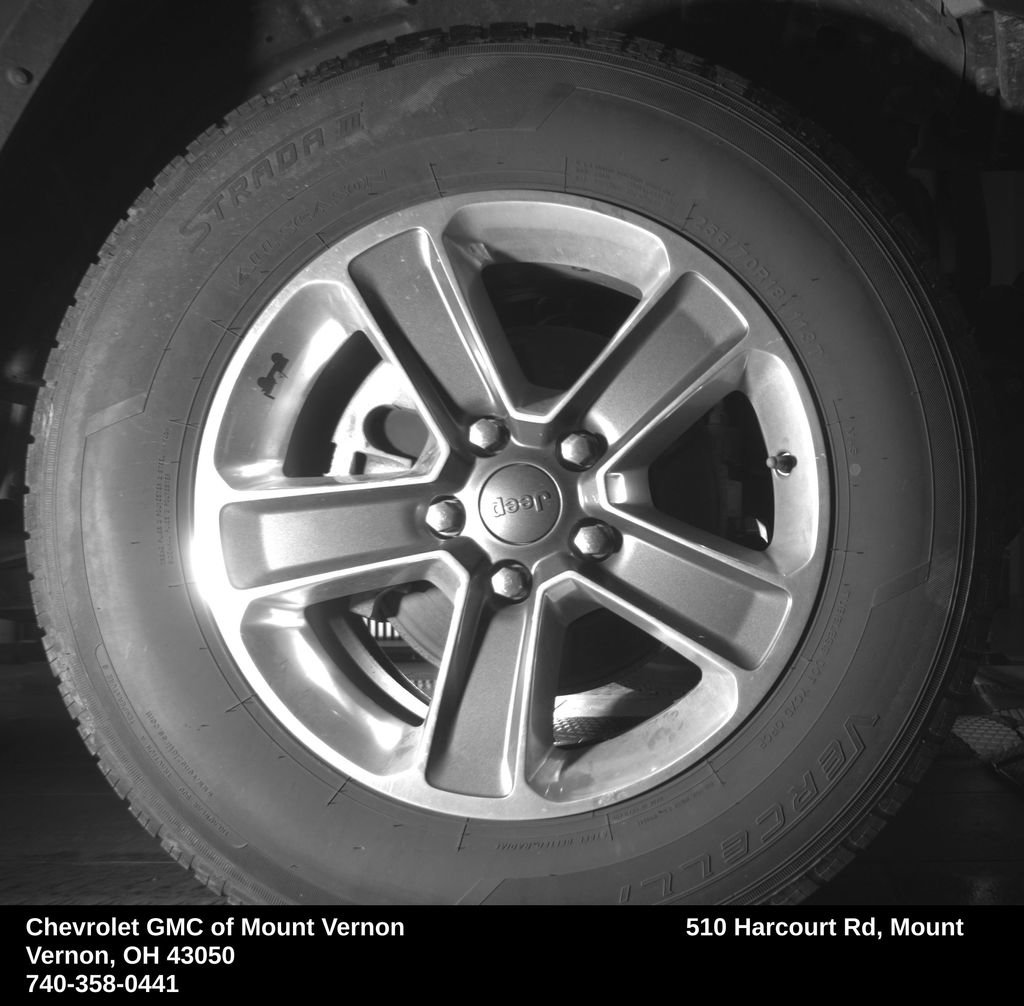 Used 2020 Jeep Wrangler Unlimited Sahara w/ Cold Weather Group AWD/4WD image 50