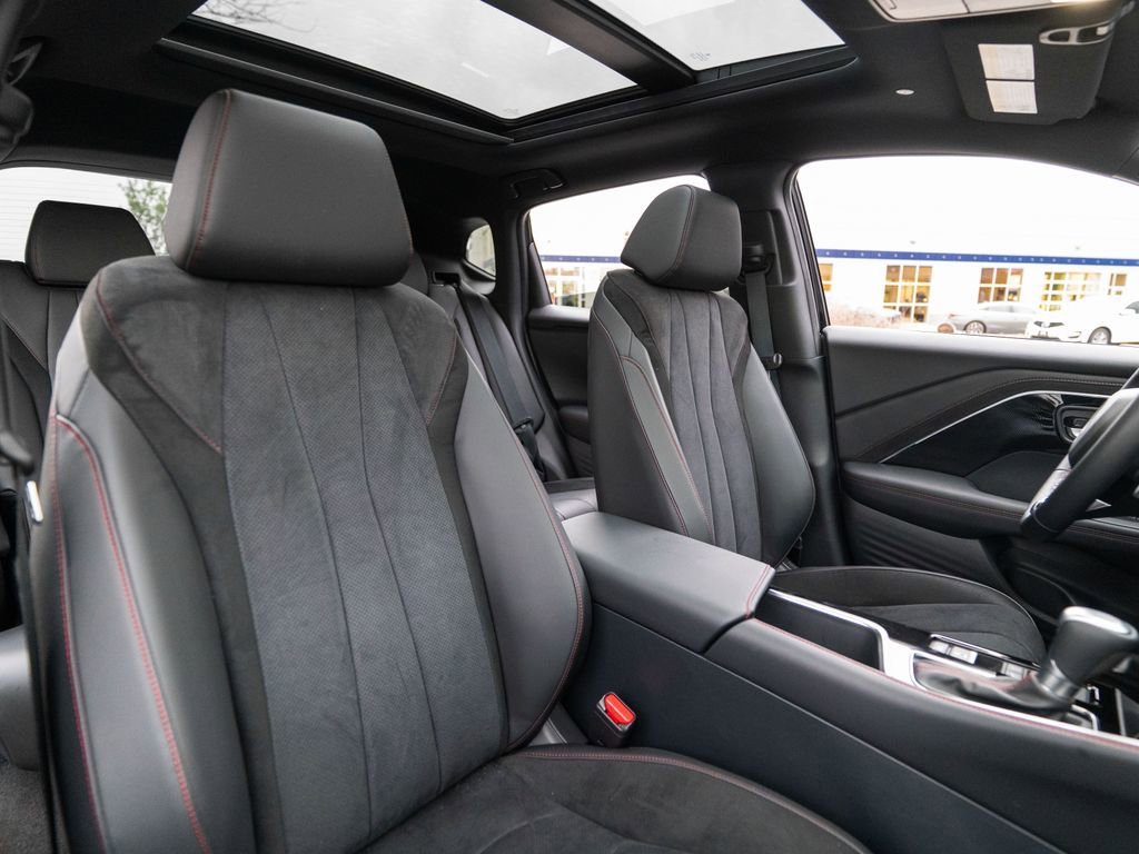 Certified 2025 Acura ADX A-Spec image 22