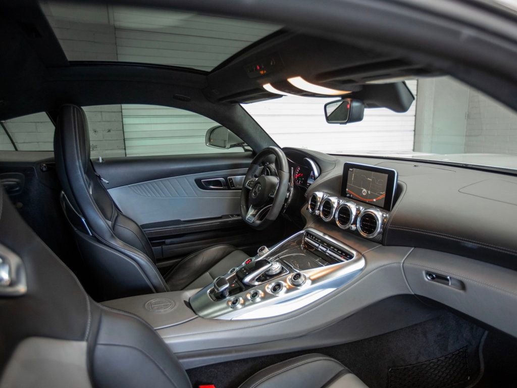 Used 2016 Mercedes-Benz AMG GT S image 19