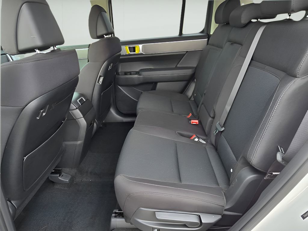 Used 2026 Hyundai Santa Fe SE image 14