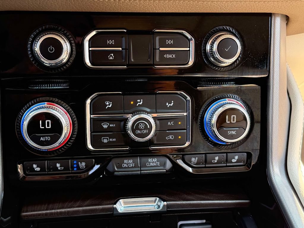 Used 2024 GMC Yukon XL Denali w/ Max Trailering Package AWD/4WD image 27